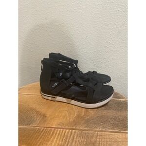 Eileen Fisher Black Sola Tumbled Nubuck Sandals Size 5.5
